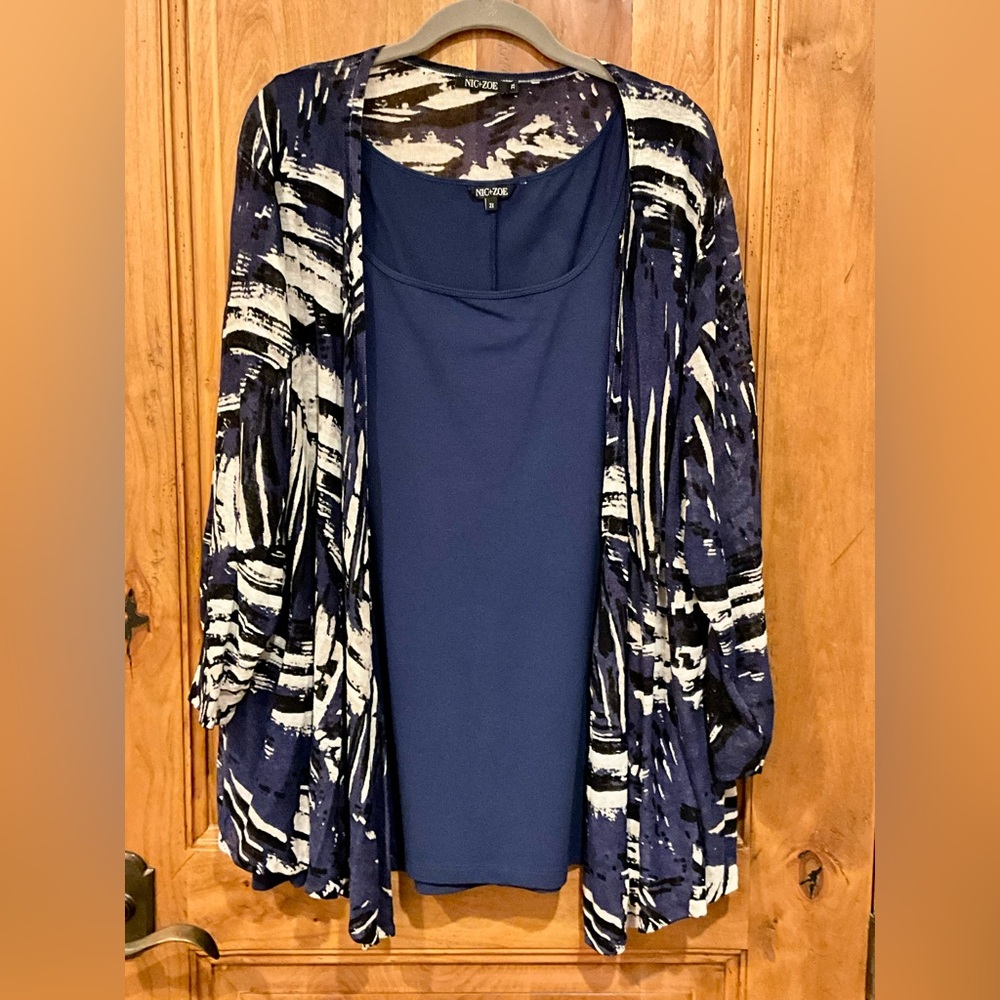 NIC+ZOE 2 Piece Set! Navy Tank Top and Navy and Cream Patterned Open Cardigan